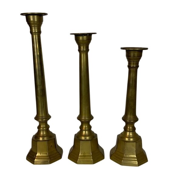 Vintage Brass Candlestick Holders Set Of 3 Graduated Heights Made in India - Picture 2 of 7